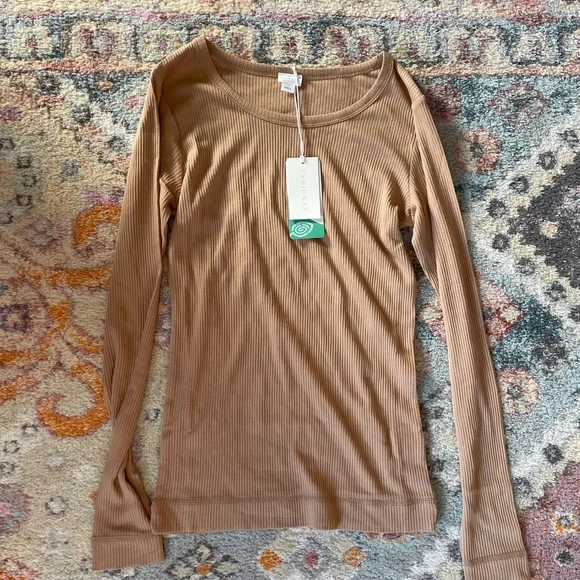 Jamie Kay Latte Top - Picture 1 of 2